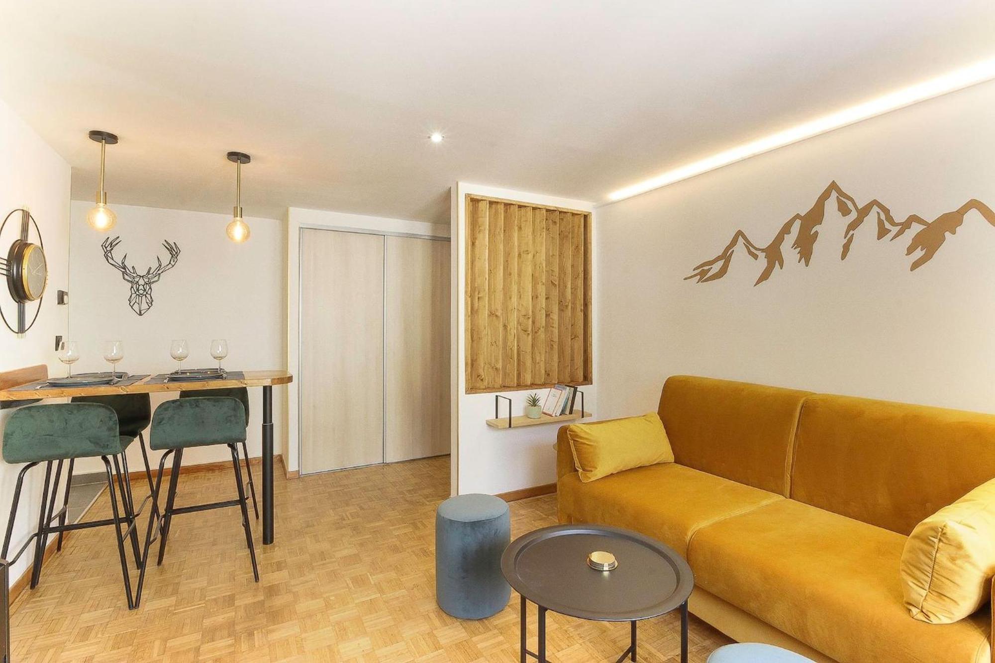 Bellevarde Apt - Newly Renovated - Central - Beside Tmb Start/End Les Houches Exterior photo